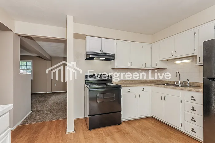 4 bed, 2.0 bath, 1574 sqft, $1,645 — Photo 4