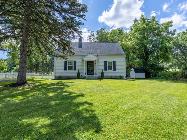 724 Moss Farms Road, Cheshire, CT 06410