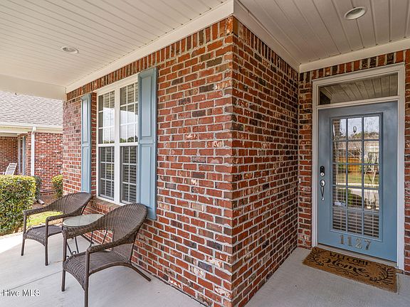 5th image of 1127 Greensview Circle