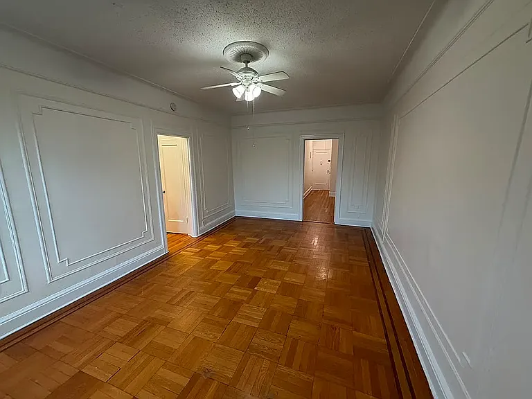 7002 Ridge Blvd #C1 — Photo 8