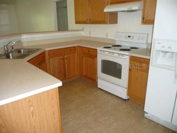 2nd image of 602 Woodland Creek Blvd