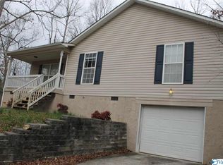 515 Houston Loop Rd W, Fort Payne, AL 35968