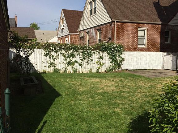 5th image of 19520 48th Ave