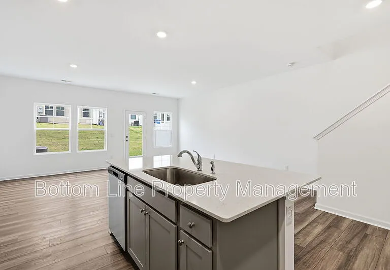 27 Broward Ln — Photo 31