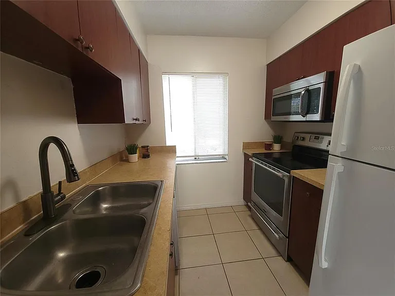 7505 Pitch Pine Cir #122 — Photo 15