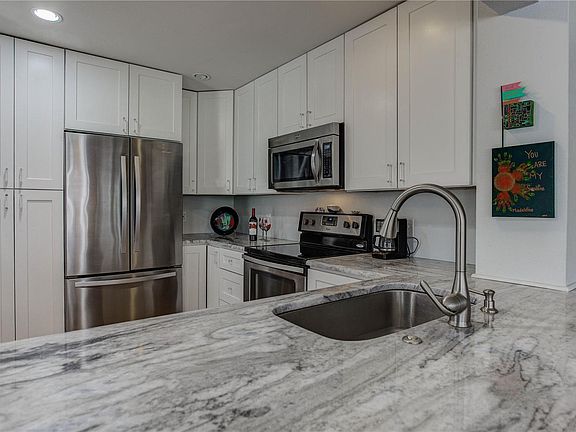 5th image of 8500 E Jefferson Ave APT 13E