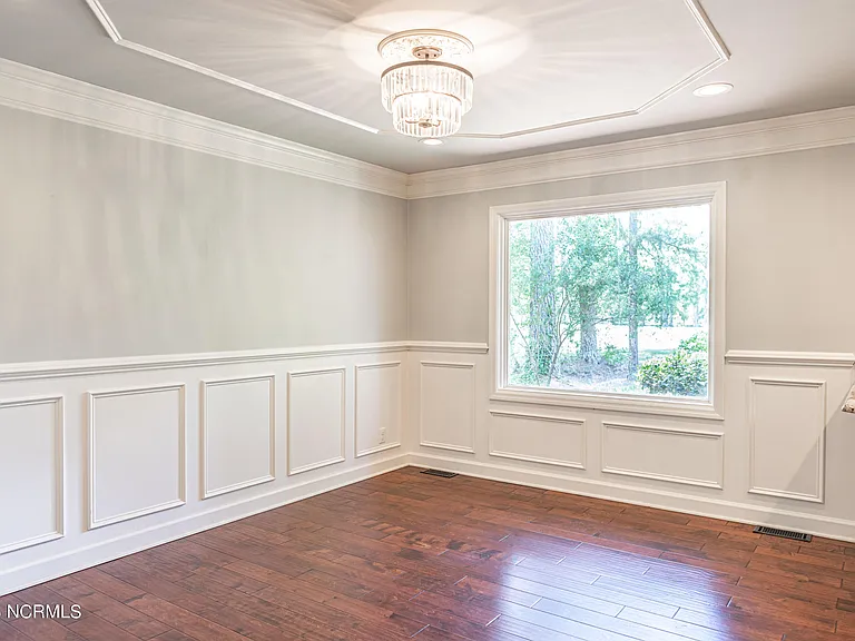 4 Fairway Ln — Photo 6