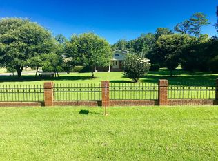 819 Central Ave W, Wiggins, MS 39577