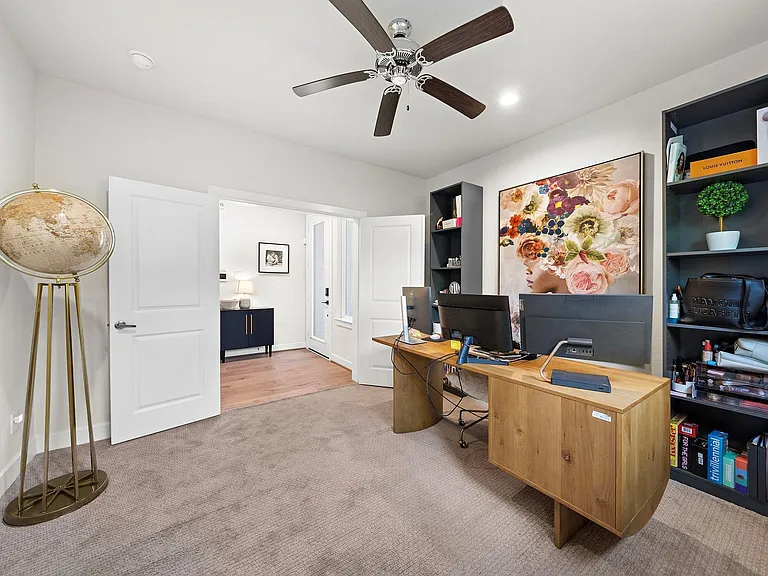 4508 Trevor Park Ln — Photo 32