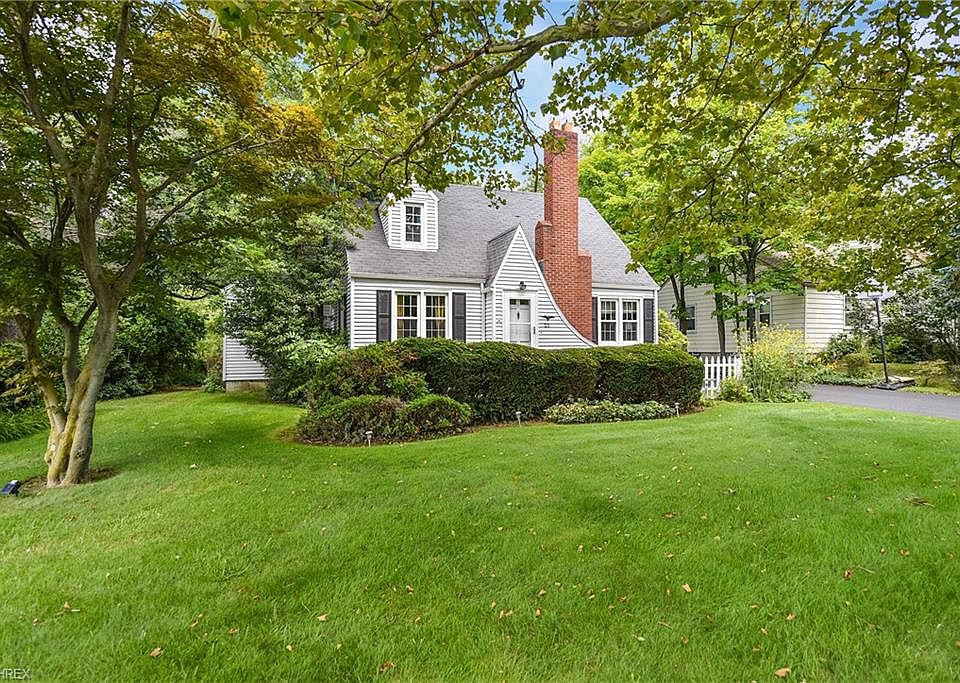 1st image of 21 Sycamore Dr