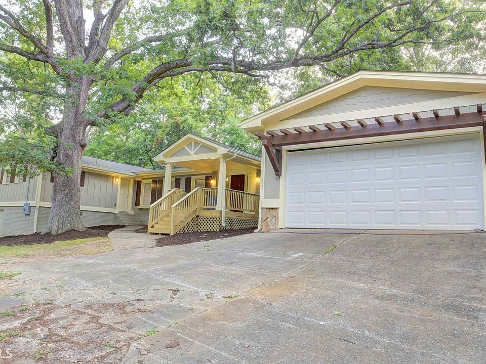 1st image of 270 Stroud Dr SE