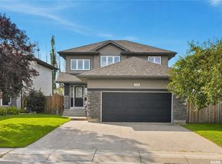 114 Levalley COVE, Saskatoon, SK S7T 0H5