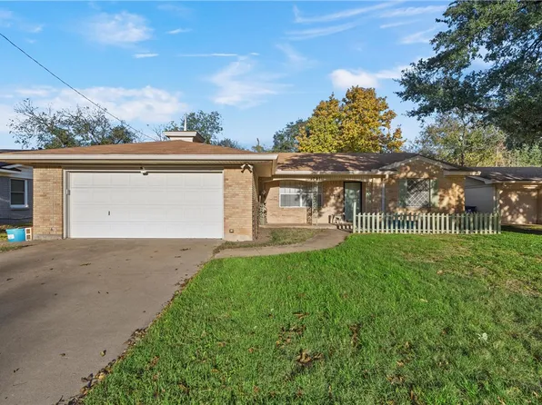 1201 Pembrook Dr, Waco, TX 76710
