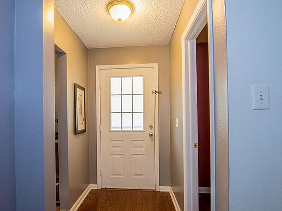 4th image of 13831 Fletchers Mill Dr