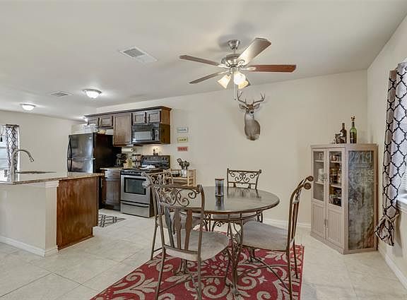 4th image of 322 Linkwood Dr