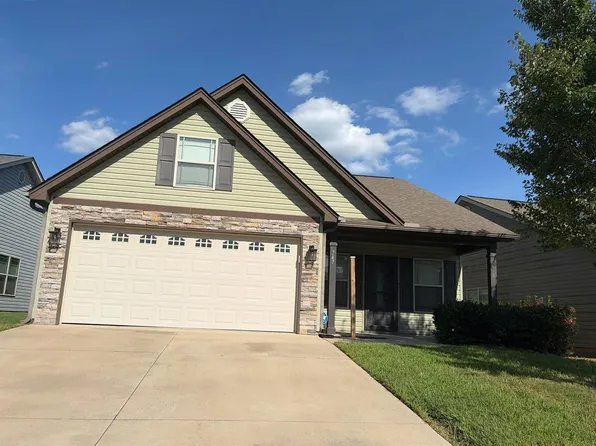 747 Bankston Dr, Boiling Springs, SC 29316