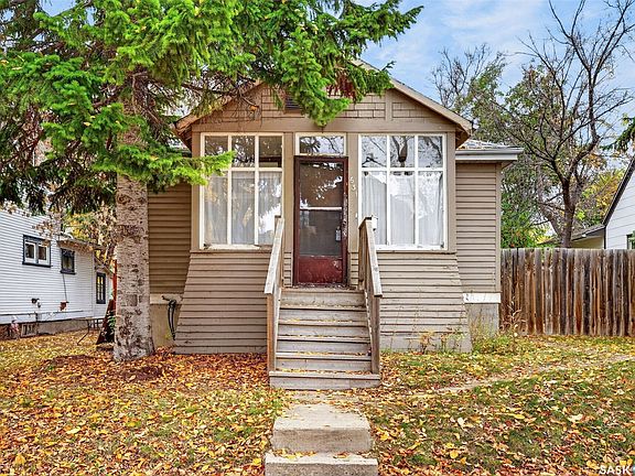 2nd image of 631 7th Street E