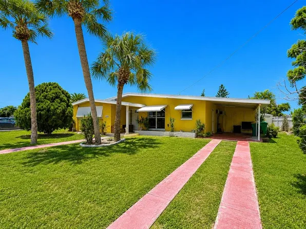 2209 Aaron St, Pt Charlotte, FL 33952