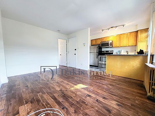 5th image of 21-13 28th St #Gs2