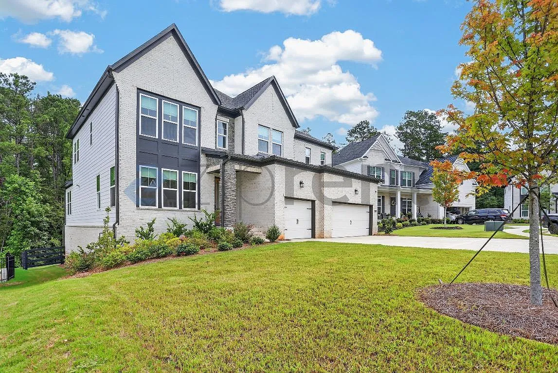 5 bed, 4.5 bath, 3797 sqft, $5,500 — Photo 2