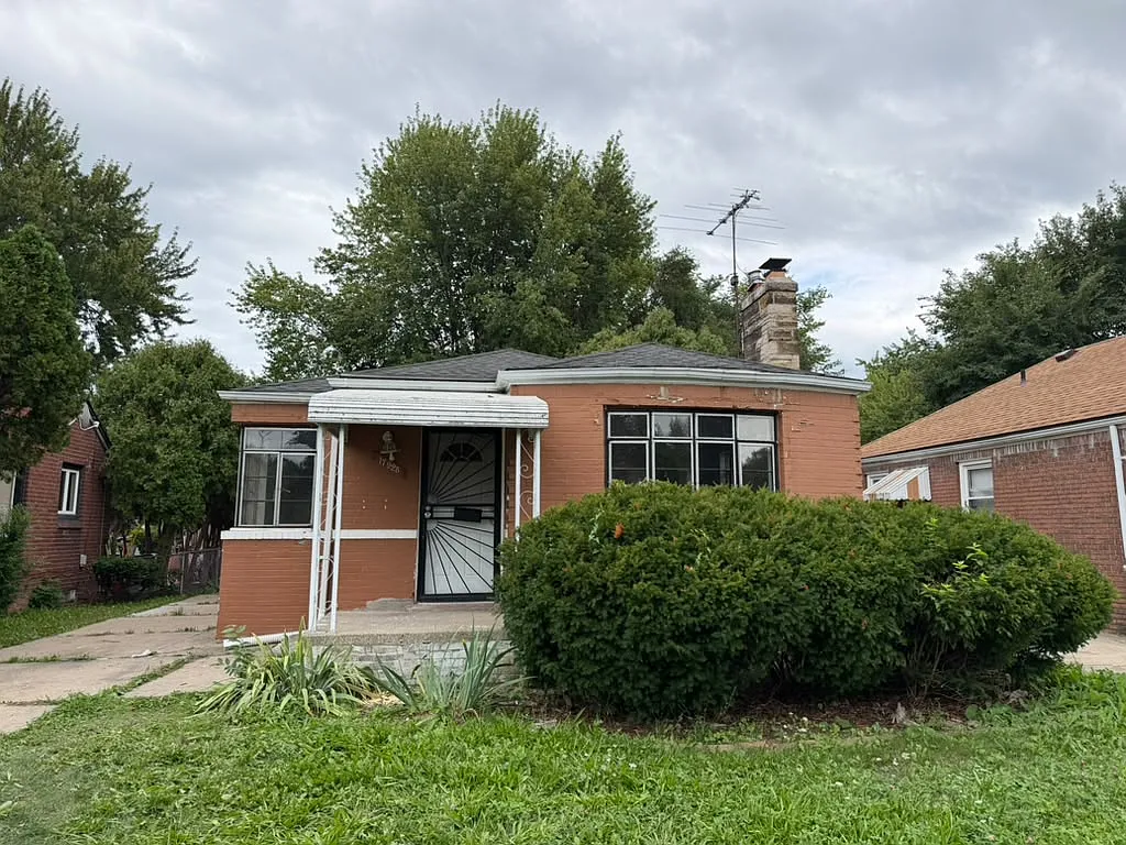 17928 Chandler Park Drive - NP Brokers LLC - 1 — Photo 1