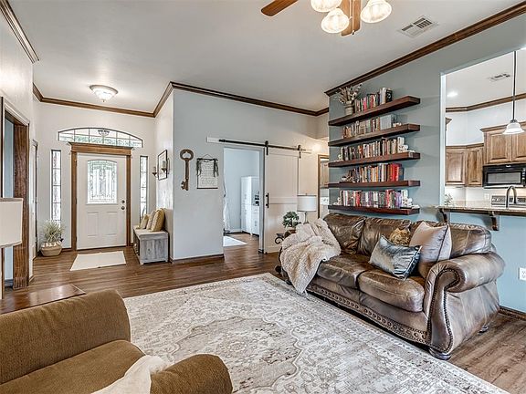 5th image of 8908 SW 54th St