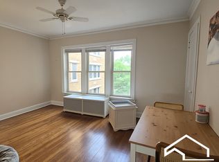 1961 W Foster Ave #G, Chicago, IL 60640