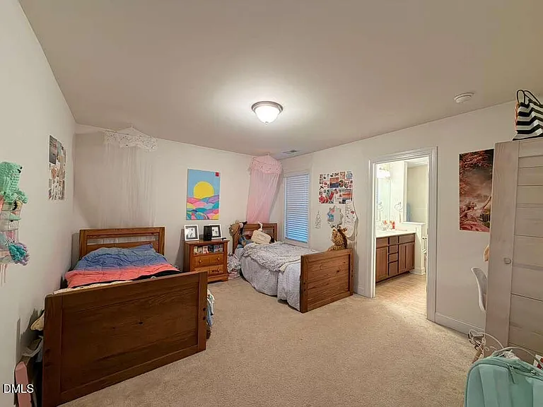 735 Lampwick Ln — Photo 22
