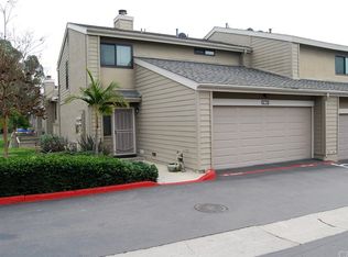 375 Flower Ln, Vista, CA 92083