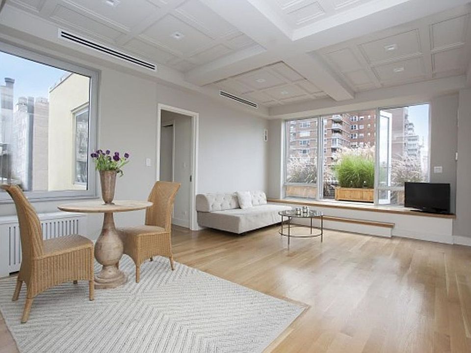1st image of 308 W 30th St Unit Penthouse B