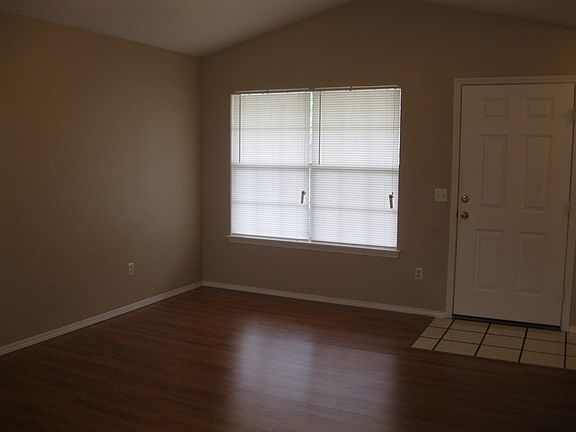 2nd image of 30 Cheryl Cir