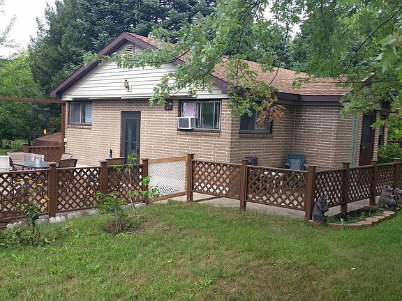 2nd image of 711 N Lavinia St