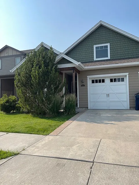 4364 Glenwood Dr
