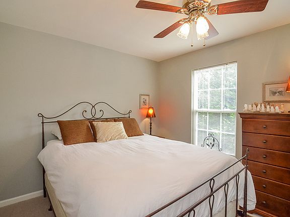 5th image of 12444 Selkirk Cir