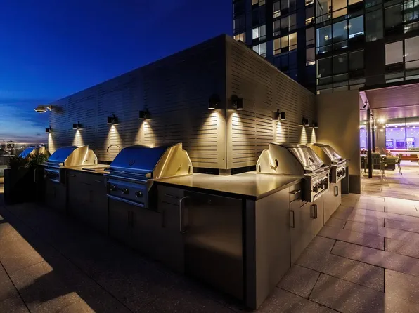 180 Morgan Street image 31 of 140