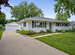 2731 S Jackson St, Appleton, WI 54915