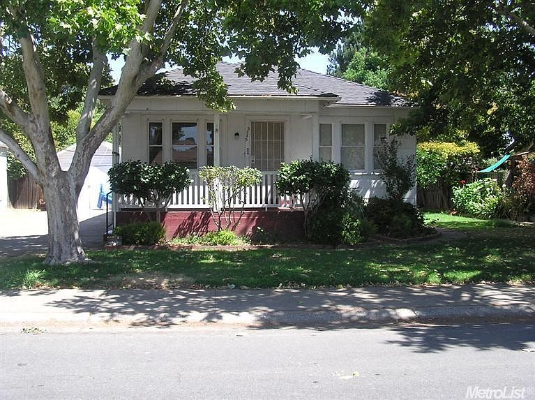 1st image of 3285 62nd St