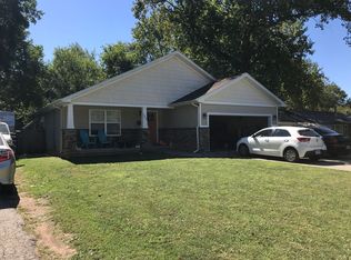 1048 E Cherokee St, Springfield, MO 65807