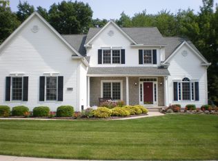 315 Chadwick Dr, Aurora, OH 44202