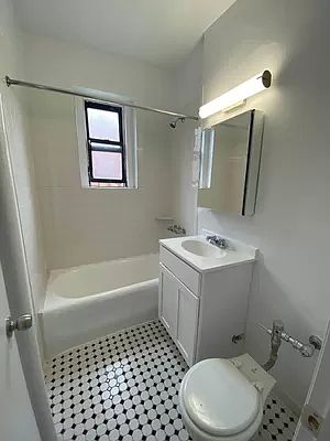 4th image of 32-25 93rd St APT 22