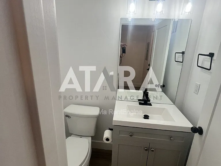 909 W Euclid Ave #3 — Photo 12