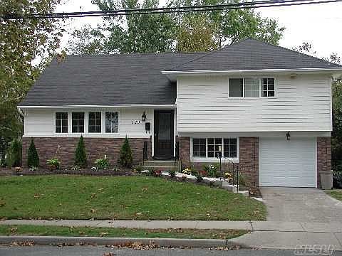 1st image of 129 Thompson Ave