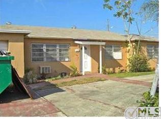 562 W 5th St, Riviera Beach, FL 33404