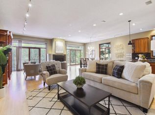 11820 Bren Rd, Minnetonka, MN 55343