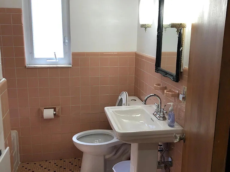 3151 Goddard Rd — Photo 9