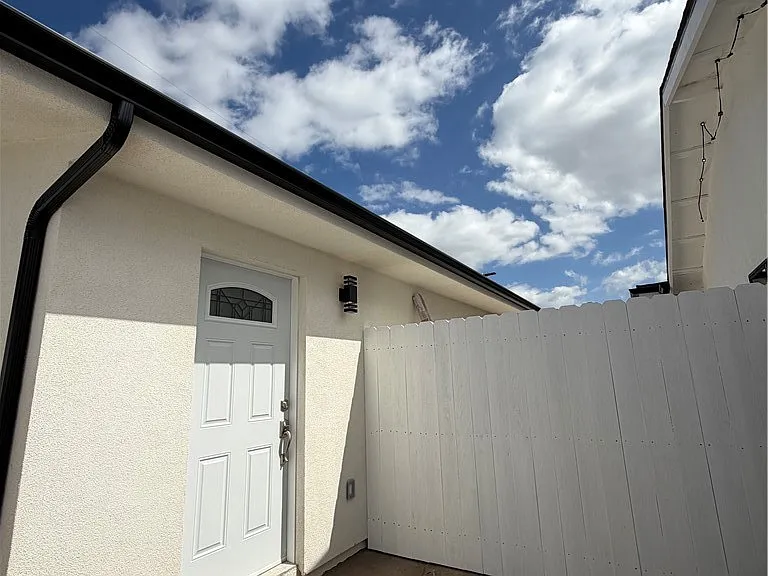 8828 N Odessa Ave #ADU — Photo 17