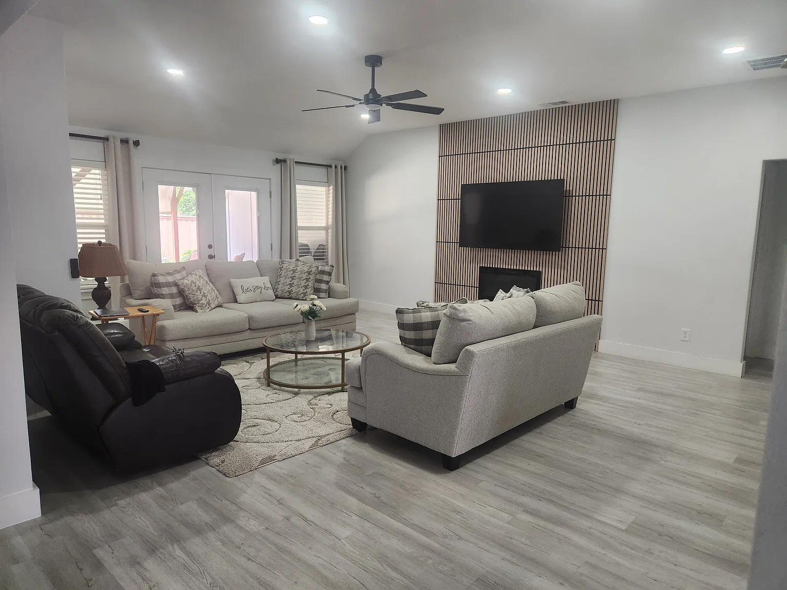 3 bed, 2250 sqft, $2,795 — Photo 1