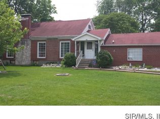 908 Old Baldwin Rd, New Athens, IL 62264