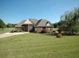 911 Champions Way, McDonough, GA 30252