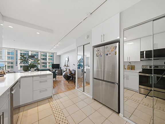 3rd image of 3600 N Lake Shore Dr APT 2217